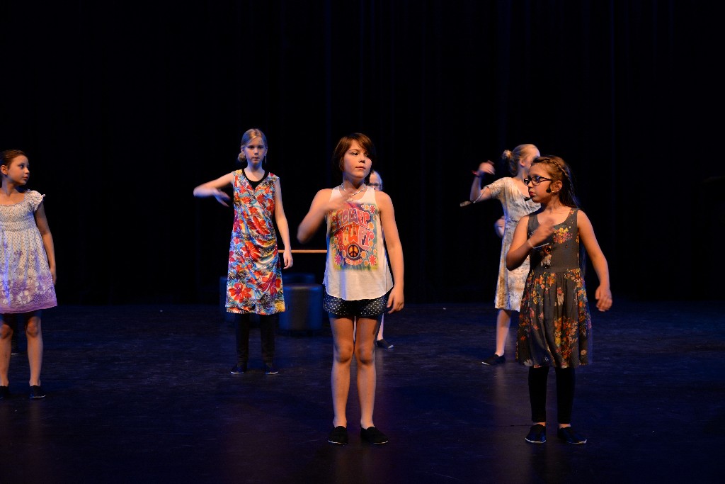 ../Images/Musical Nanny de Vries 080.jpg